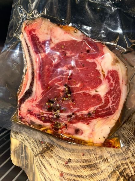 Dallas Steak Prime, BMS 2, Grade Quality A2  (1)